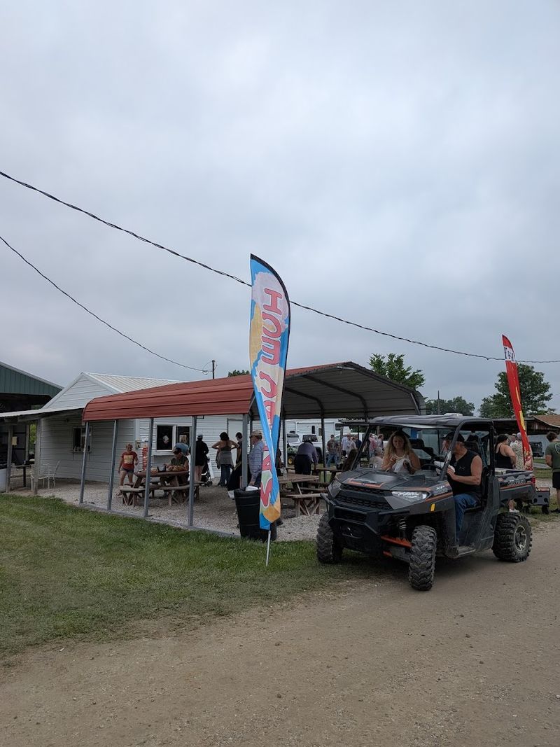 The Midway Cafe Keeps You Fueled for More Shopping