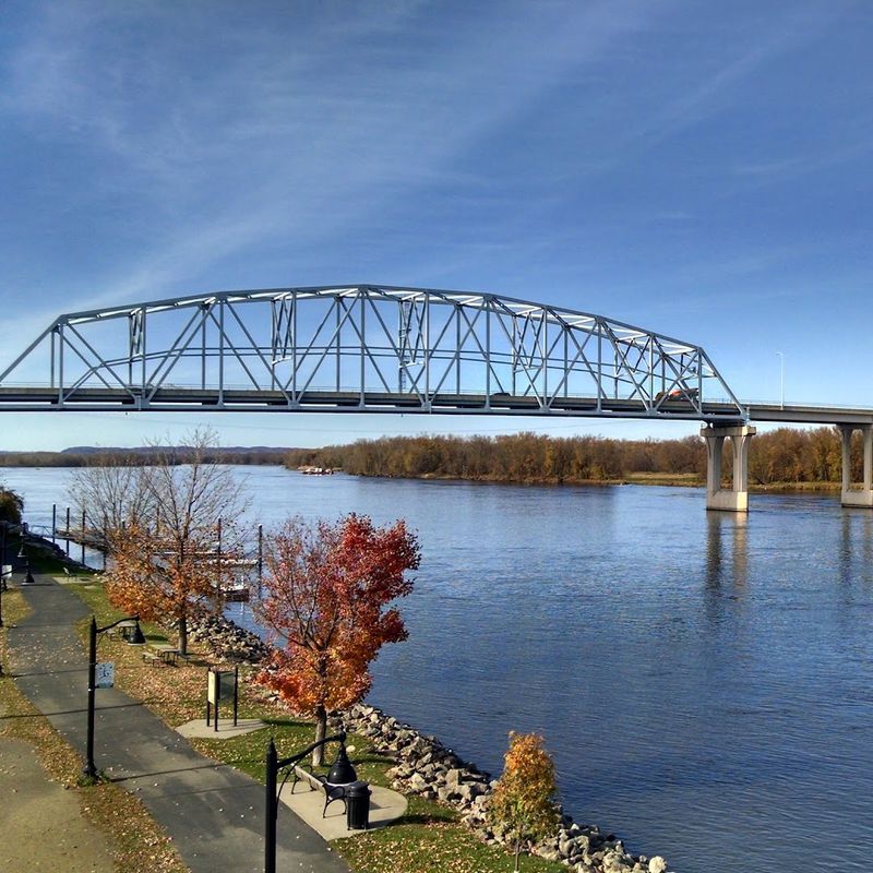 The Mighty Mississippi River Scenic Drive
