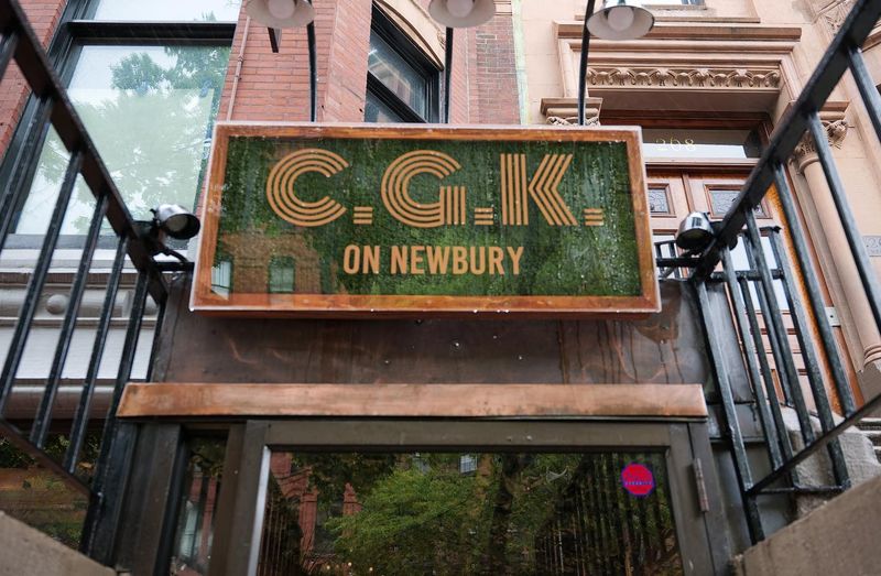 The Newbury Street Vibe That Sets the Mood