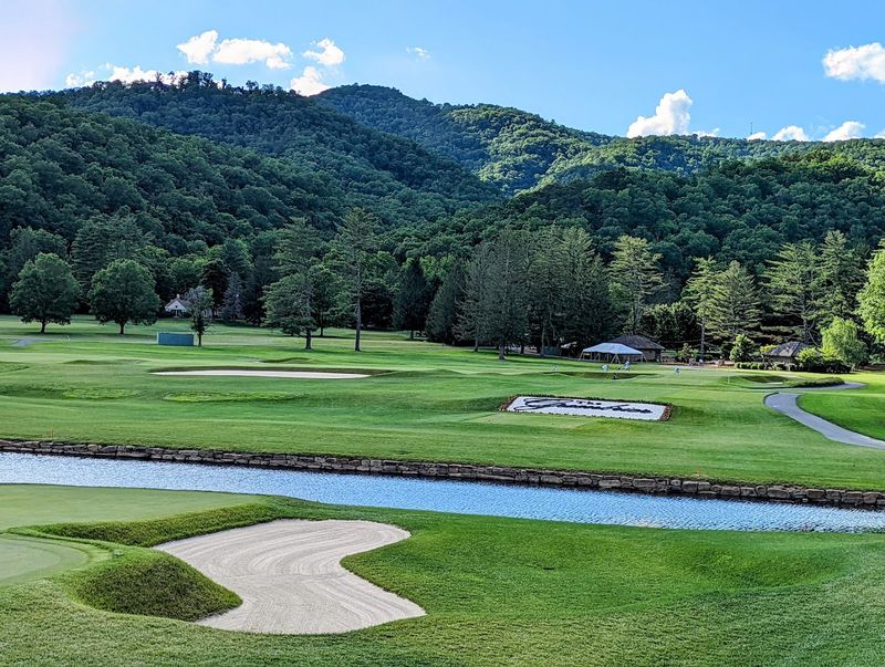 The Old White Course Shows Off The Landscape Beautifully The Old White Course Shows Off The Landscape Beautifully