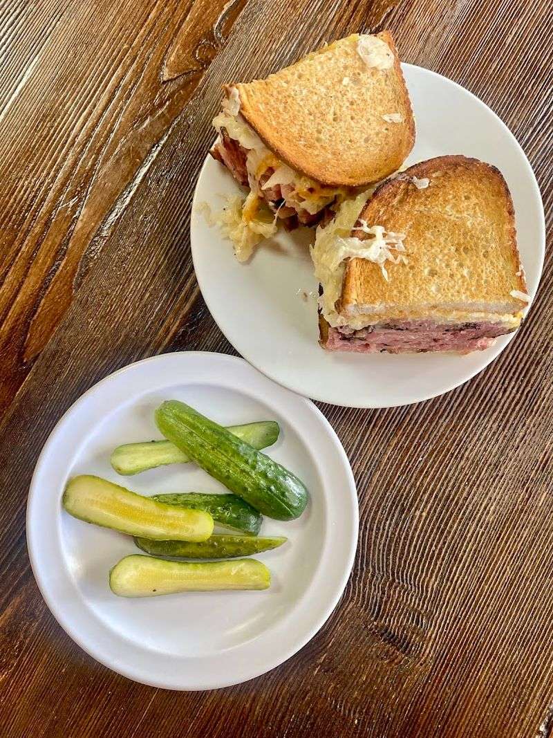The Pastrami Reuben That Became the Best Seller