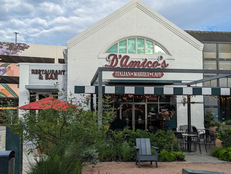 The Patio That Turns Dinner Into an Experience The Patio That Turns Dinner Into an Experience