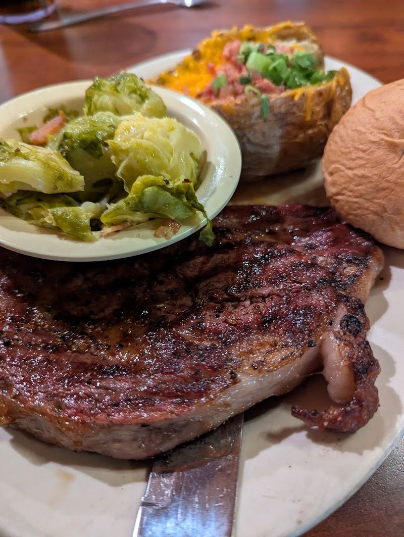 The Prime Rib That People Drive Hours to Eat