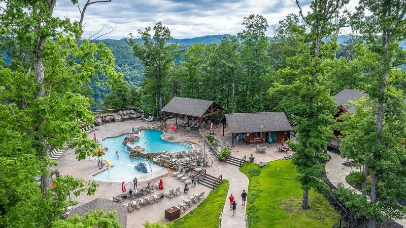The Resort Pool and Lake Multisports The Resort Pool and Lake Multisports