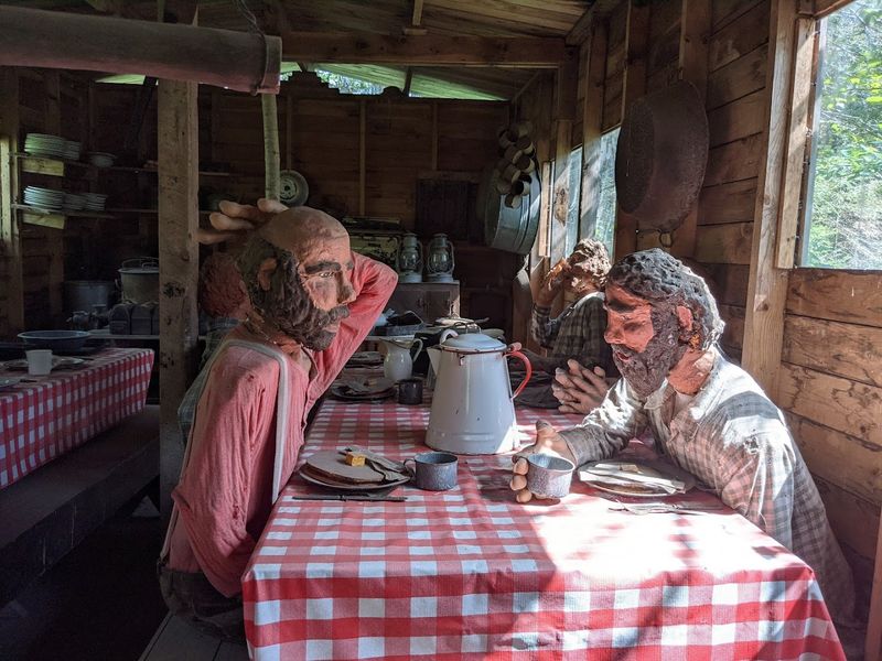 The Rustic Restaurant and Ice Cream