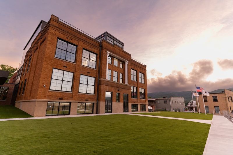 The Schoolhouse Hotel Makes Hospitality Feel Personal The Schoolhouse Hotel Makes Hospitality Feel Personal