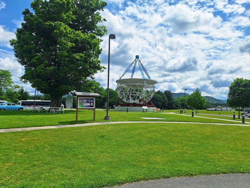 The Self-Guided Solar System Trail Worth Every Step