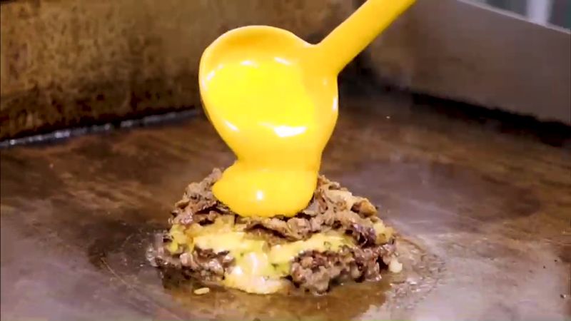 The Smash Burger Craft Behind the Hype