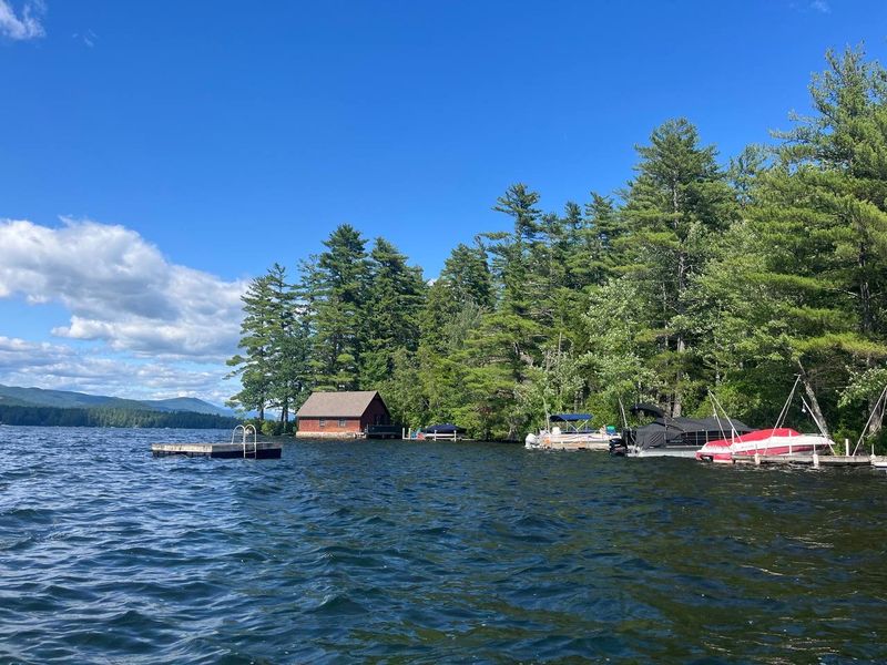 The Squam Lakes Natural Science Center Is An Absolute Must-Visit