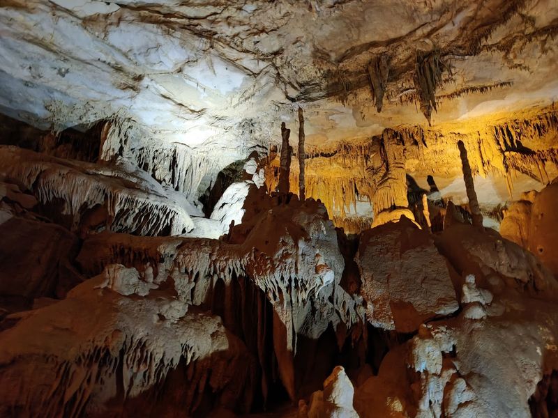 The Stalactite Forest That Gave the Cave Its Name