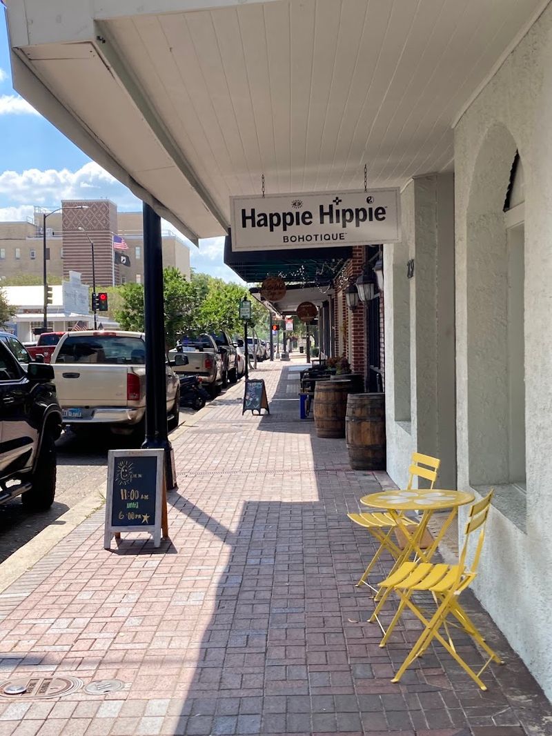 The Storefront That Stops You Dead in Your Tracks The Storefront That Stops You Dead in Your Tracks
