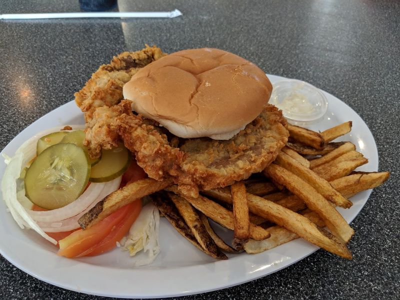 The Tenderloin Sandwich Locals Keep Talking About
