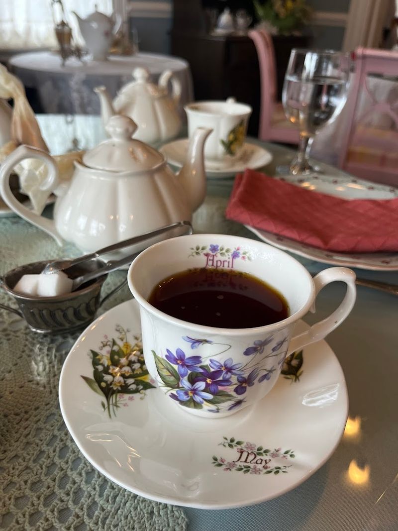 The Three-Tiered Tea Service Is the Real Star The Three-Tiered Tea Service Is the Real Star