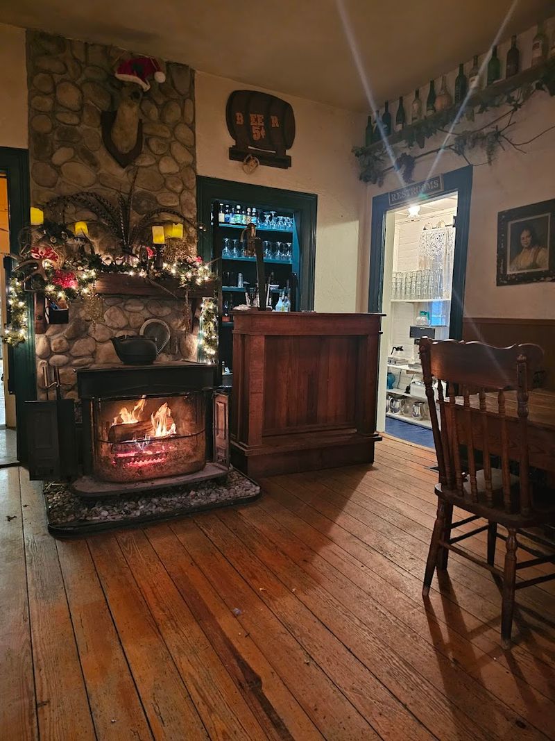 The Traveler's Tavern Fireside Experience