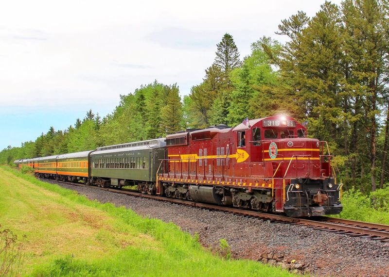 The Two Harbors Turnabout Ride