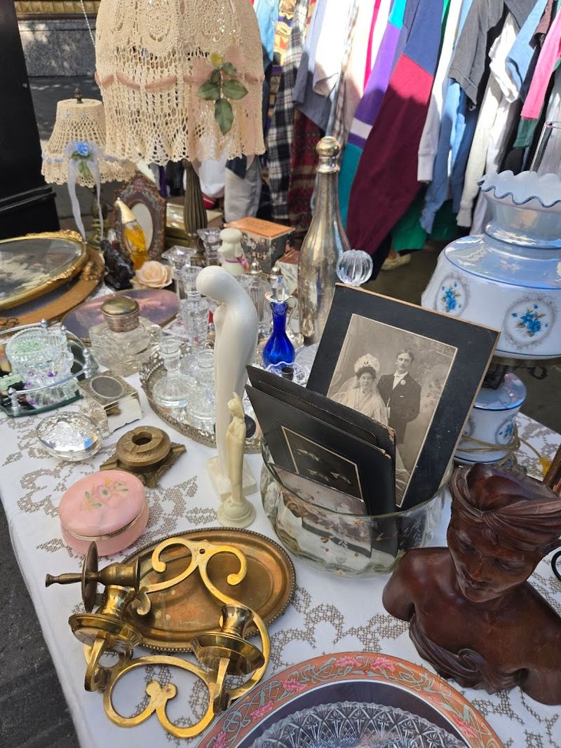 There Is Room For Serious Collectors And Casual Browsers