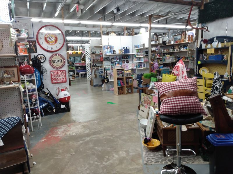 Three Floors of Pure Browsing Bliss