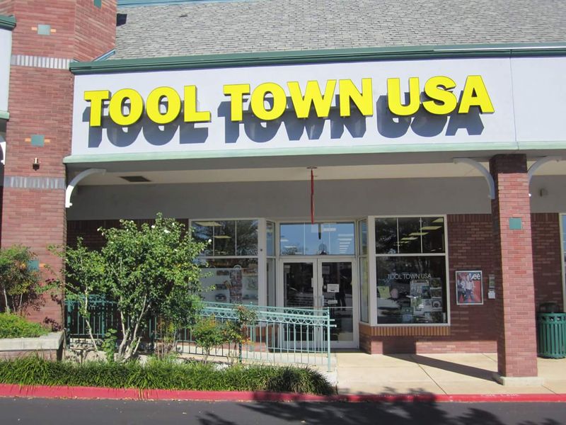 Tool Town USA Brings Branson Into The Mix