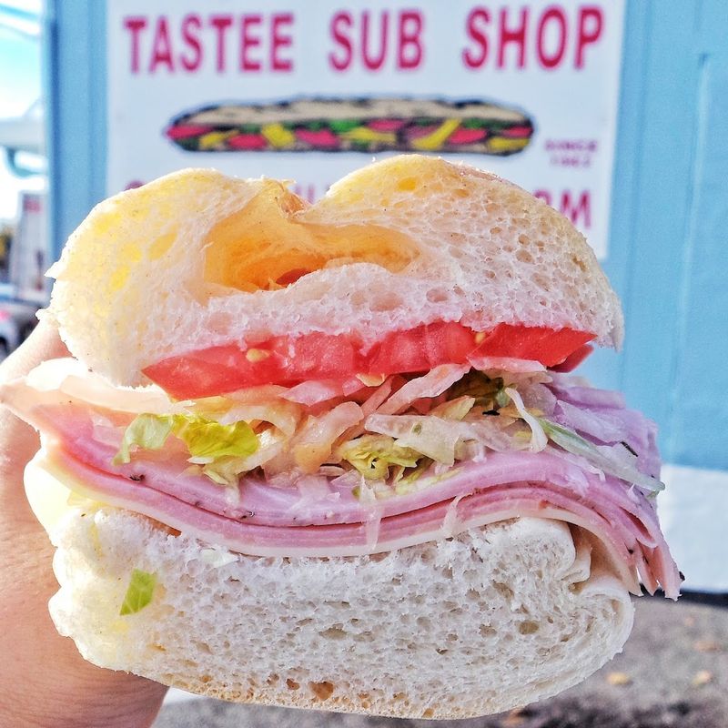 Toppings That Let the Sandwich Breathe