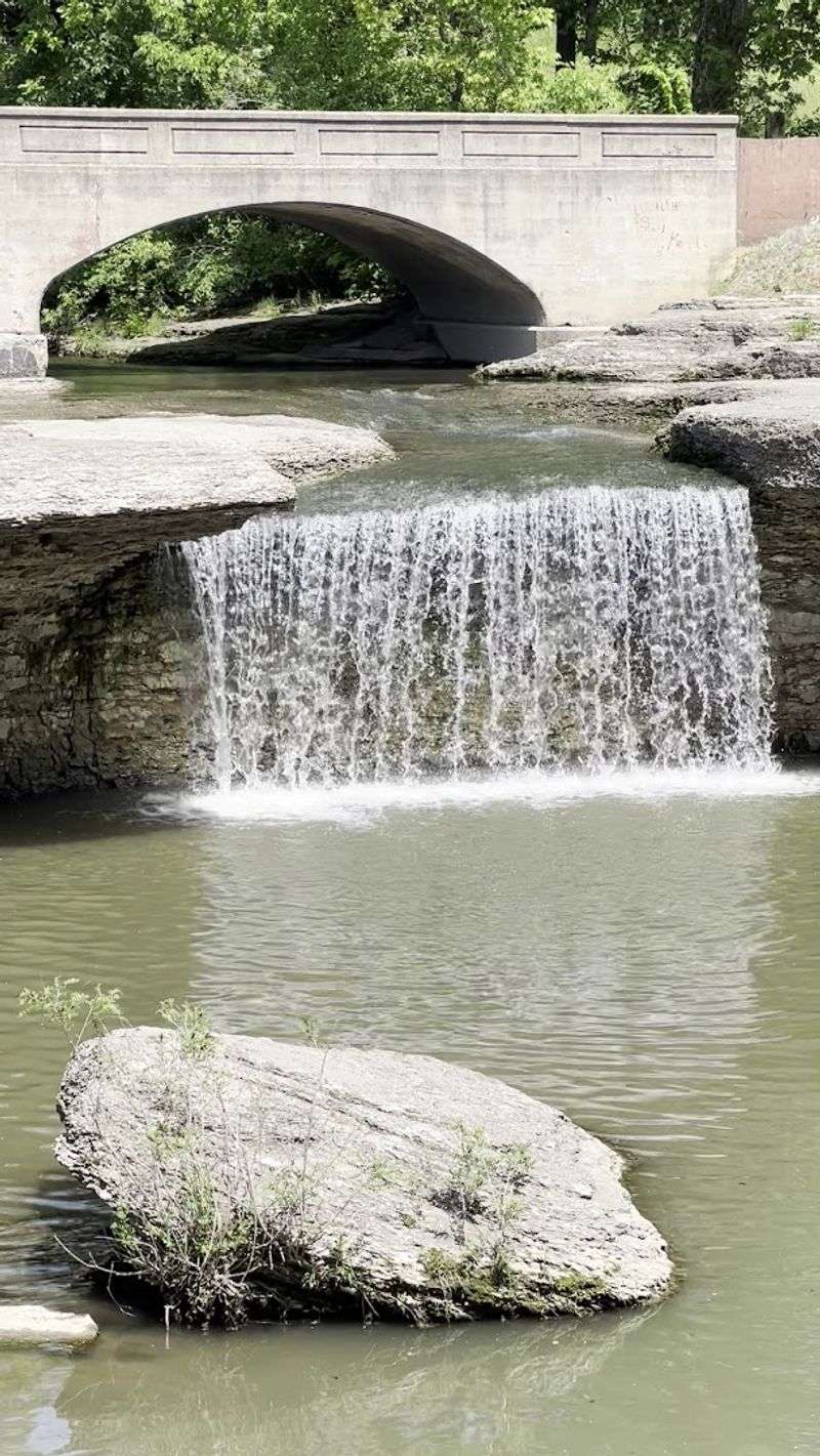Tryst Falls, Excelsior Springs