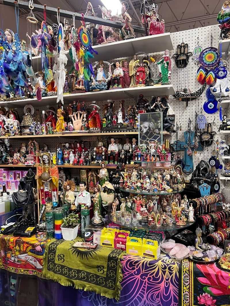 Vintage Finds and Collectibles That Serious Treasure Hunters Love