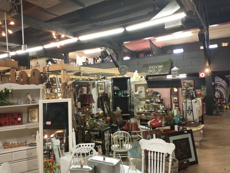 Vintage Signs, Texas Novelties, and One-of-a-Kind Finds Vintage Signs, Texas Novelties, and One-of-a-Kind Finds