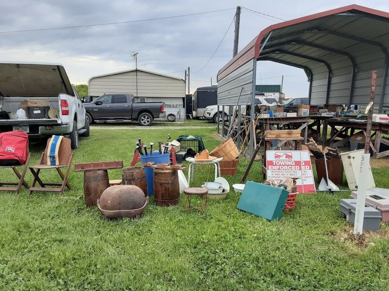 Vintage and Antique Finds Are Everywhere You Look