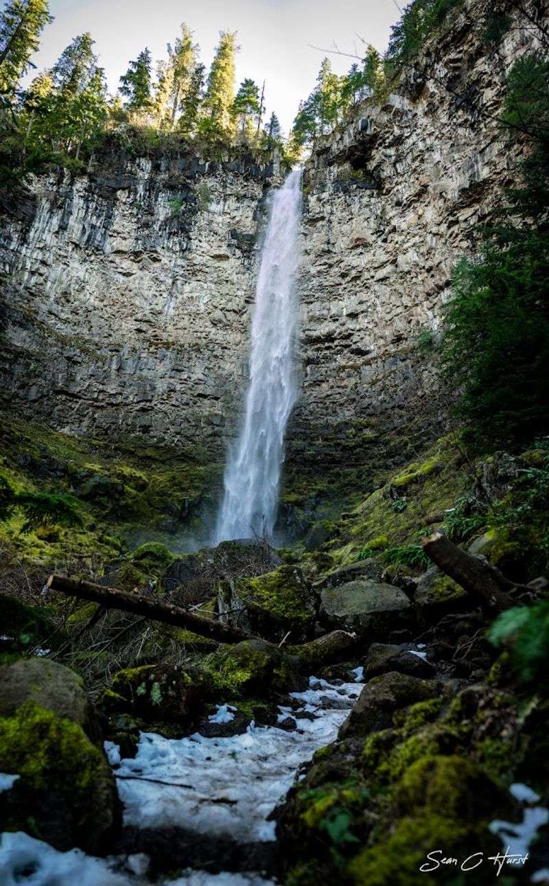 Watson Falls, Umpqua National Forest, Oregon