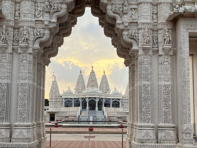 What Visiting the Interior Darshan Actually Feels Like