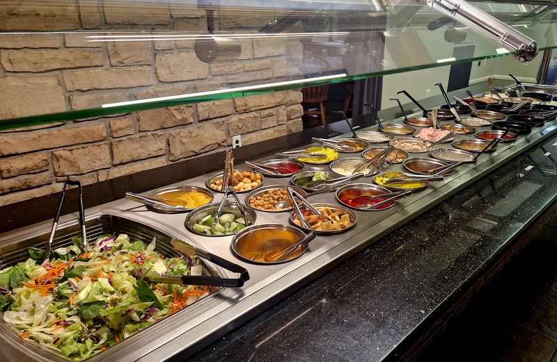 What a Weekend Buffet at Penn Alps Actually Feels Like