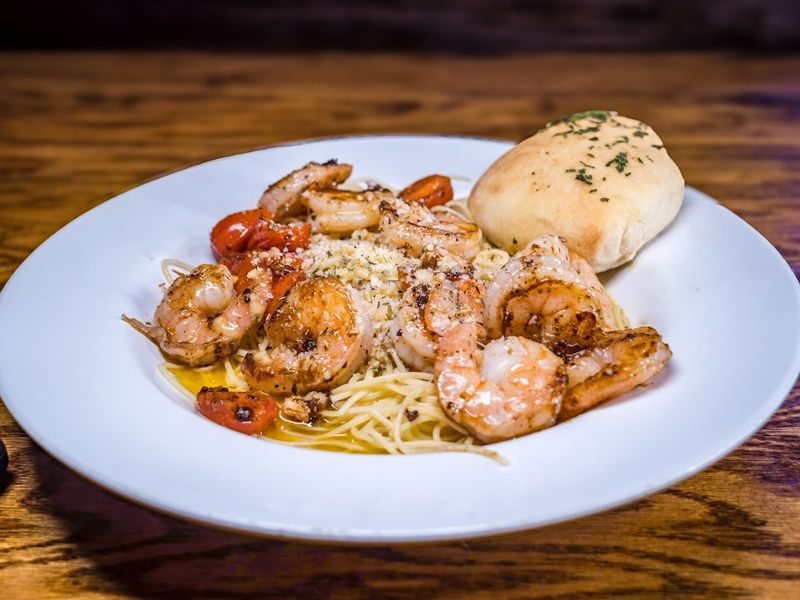 Where Seafood and Italian Favorites Share the Same Menu