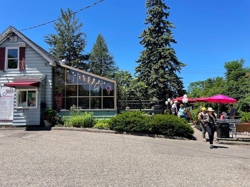 Why Adele's Deserves a Spot on Your Minnesota Bucket List