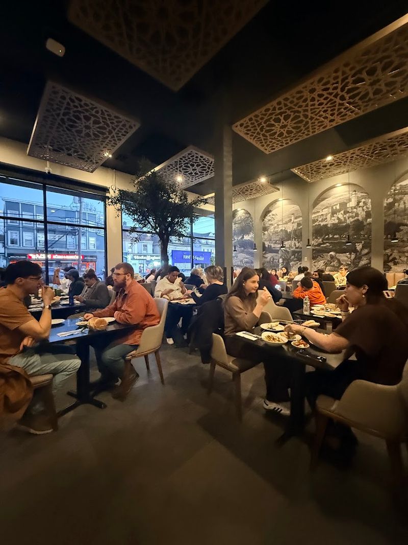 Why Diners Keep Driving From Across the East Coast