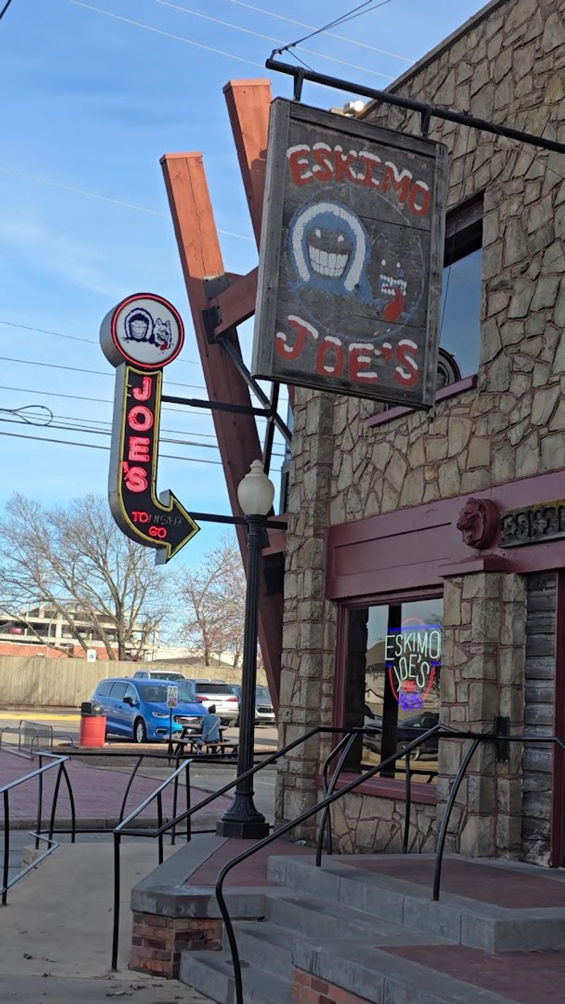 Why Eskimo Joe's Belongs on Every Oklahoma Road Trip List