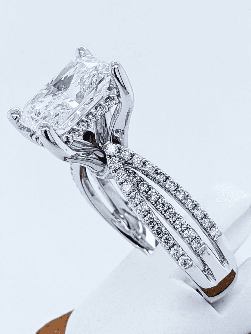 Why Family & Co. Jewelers Deserves a Spot on Your List