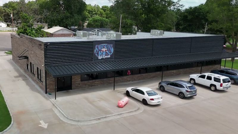 Why Noble Smokin' Joe's Keeps People Coming Back