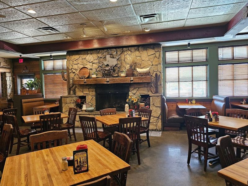Why Pappy's Feels Like the Kind of Place You Will Keep Coming Back To