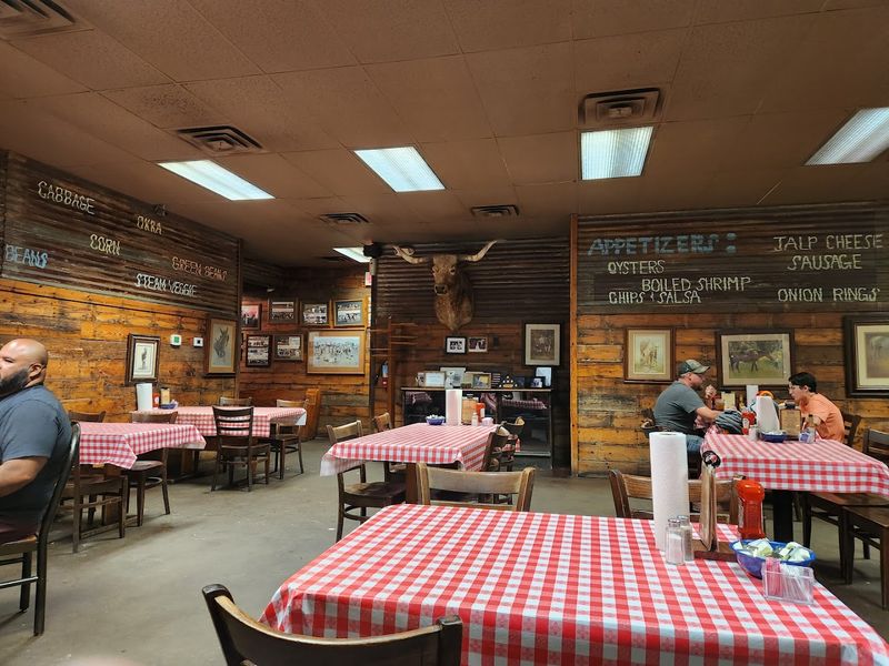 Why Regulars Make It a Ritual