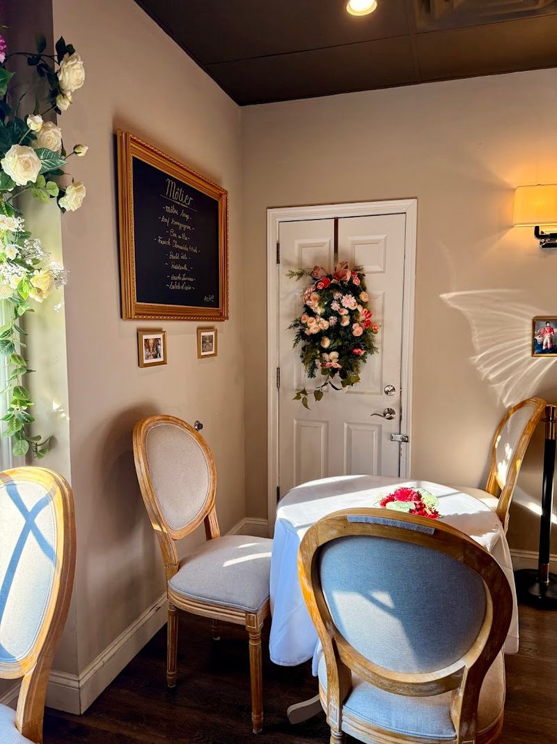 Why Reservations Are Your Best Friend Here