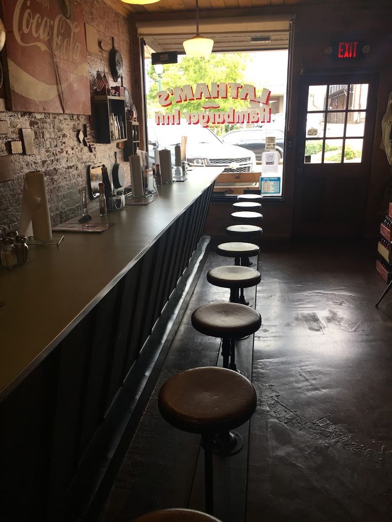 Why The Room Makes The Burger Better