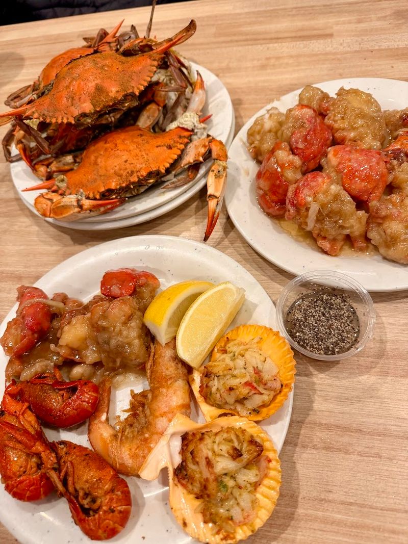 Why This Buffet Deserves a Spot on Your Maryland Food Map