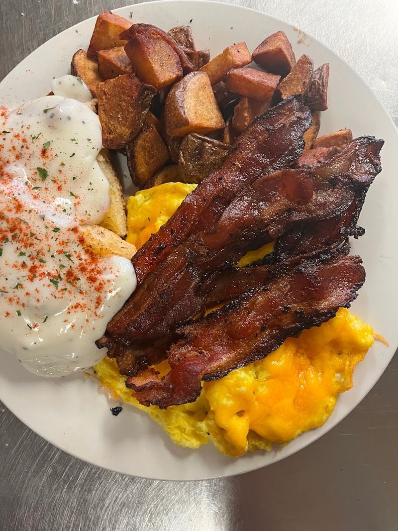 Why This Eugene Breakfast Spot Earns Every Star