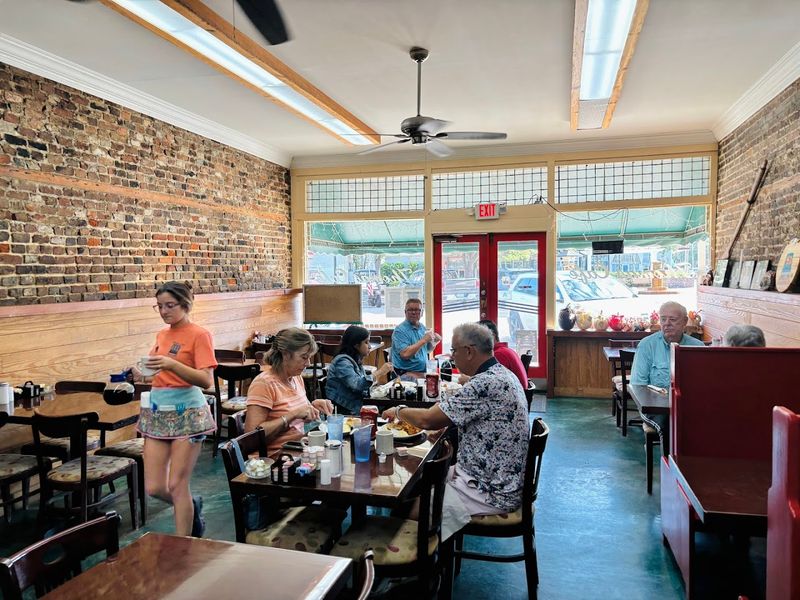 Why Thomas Cafe Belongs on Every South Carolina Road Trip Why Thomas Cafe Belongs on Every South Carolina Road Trip