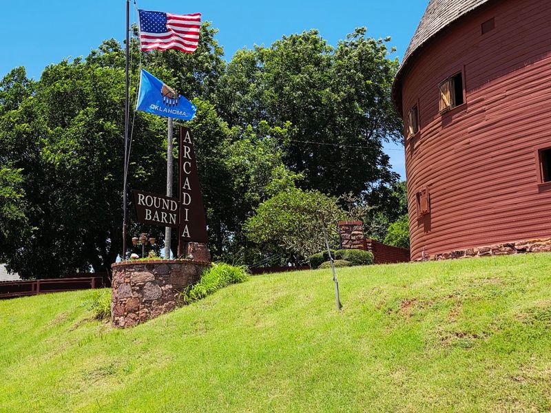 Why the Arcadia Round Barn Deserves a Spot on Every Oklahoma Road Trip