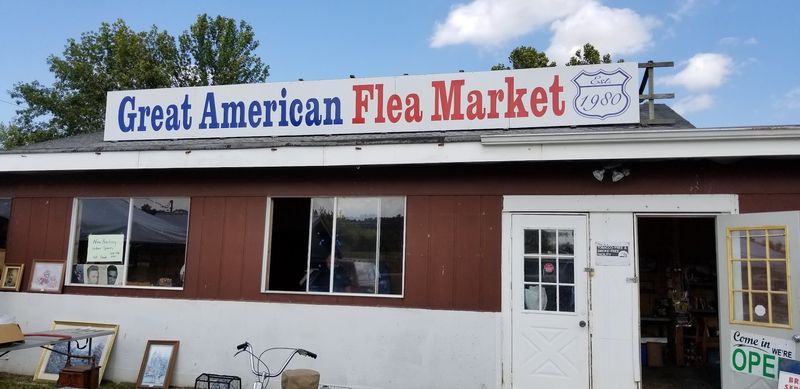 Why the Great American Flea Market Keeps People Coming Back