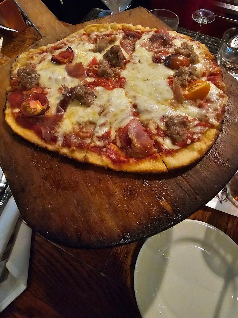Wood-Fired Pizza That Earns Its Own Fan Club