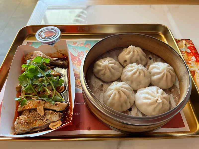 Wu's Shanghai Dumpling, Edison