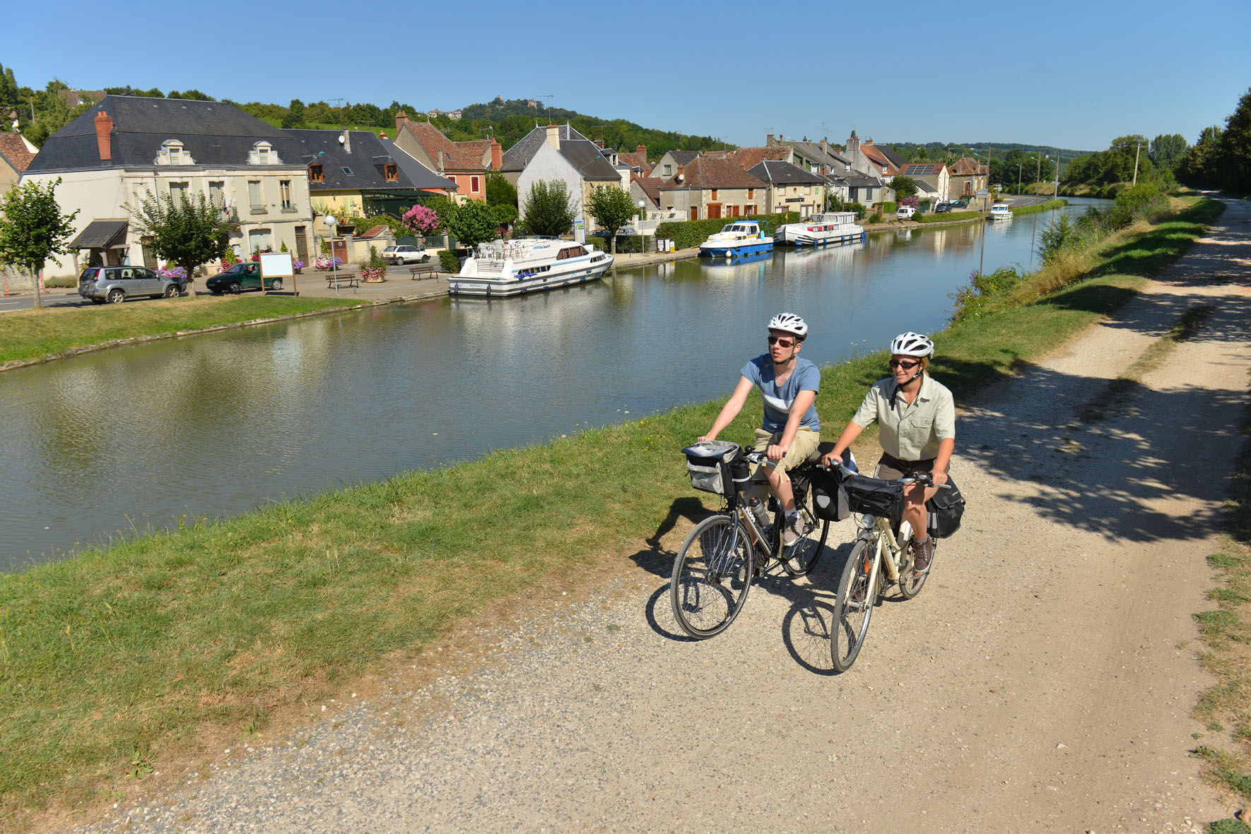 Join a CroisiEurope Loire River cruise and you can bike the canalpath. c. Joel Damas / CroisiEurope