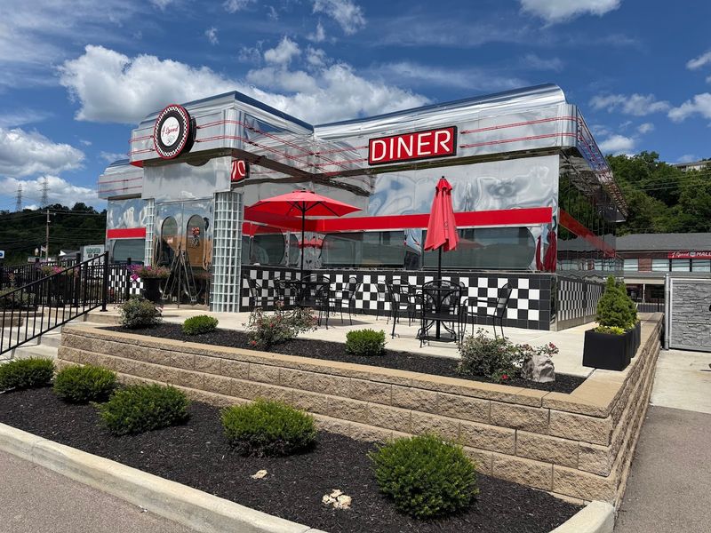 4 Speed on 50s Diner - Lawrenceburg, IN