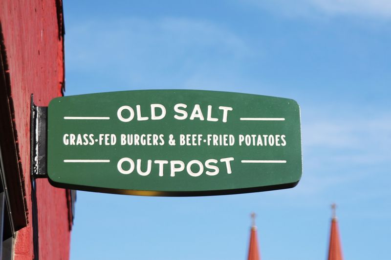 A Burger Counter With a Big Story Behind It A Burger Counter With a Big Story Behind It
